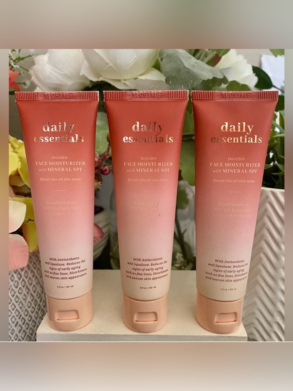 🆕🧴 DAILY ESSENTIALS INVISABLE FACE MOISTURIZER WITH MINERAL SPF 50+. (2 fl oz)